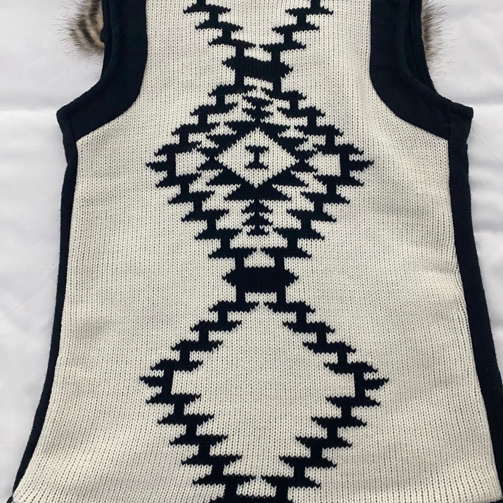 Thread & Supply Black Vest Size Large - Picture 6 of 8